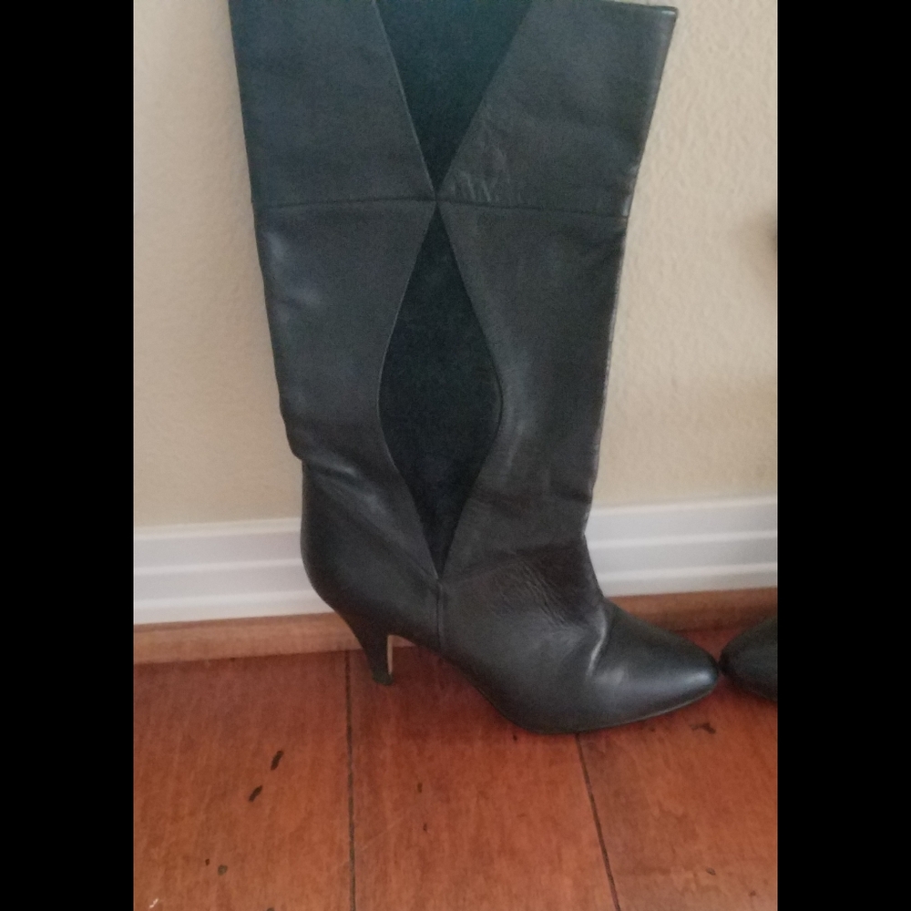 VINTAGE 100% LEATHER BOOTS- MADE IN BRAZIL!!